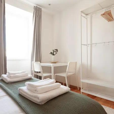 Apartment Campolide Charm