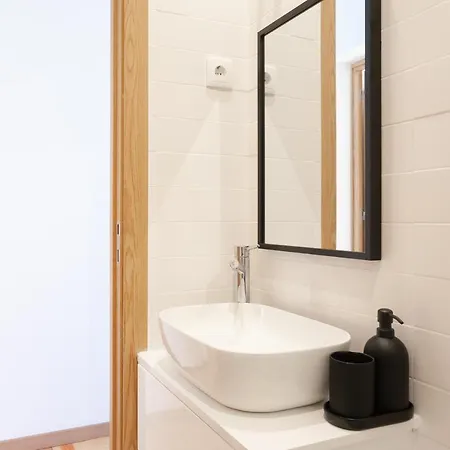 Campolide Charm Apartment *
