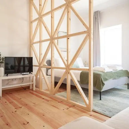 Apartment Campolide Charm *