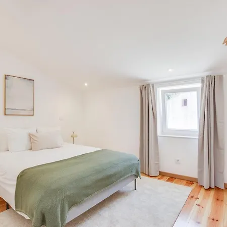Apartment Campolide Charm *