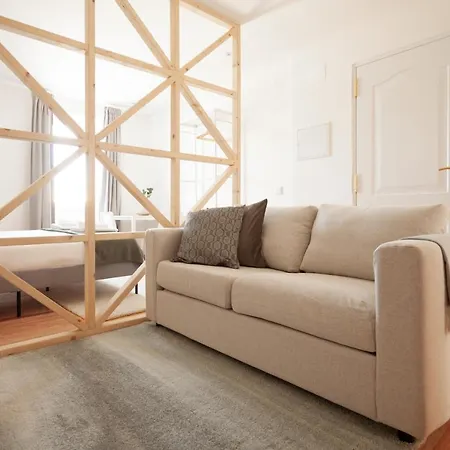Apartment Campolide Charm