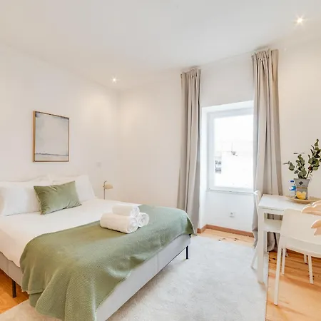 Campolide Charm Apartment *